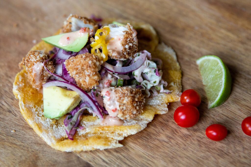 Fish Taco’s with Koriander-Lime Coleslaw & Chipotle-Lime yoghurt sauce.