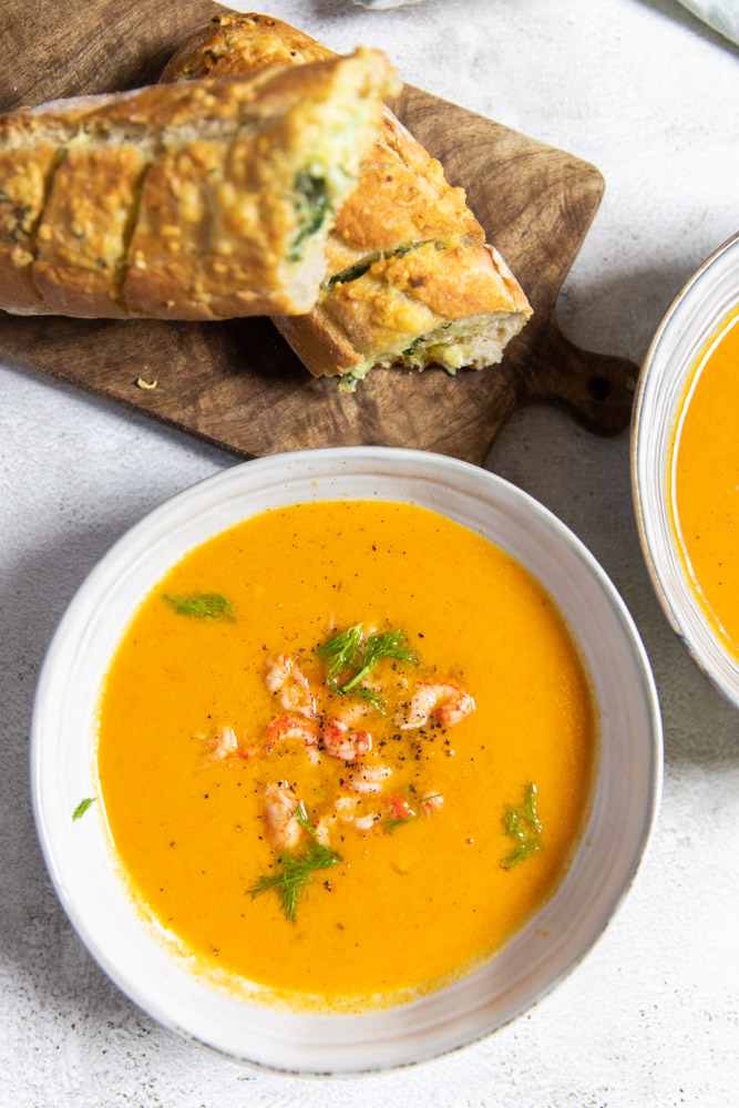 Simple Vegetable Fish Soup with Cheesy Garlic Bread – A Pinch of Saffron